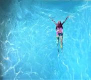 Прозрачная вода