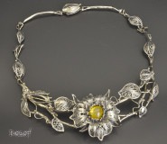 Колье Цветок