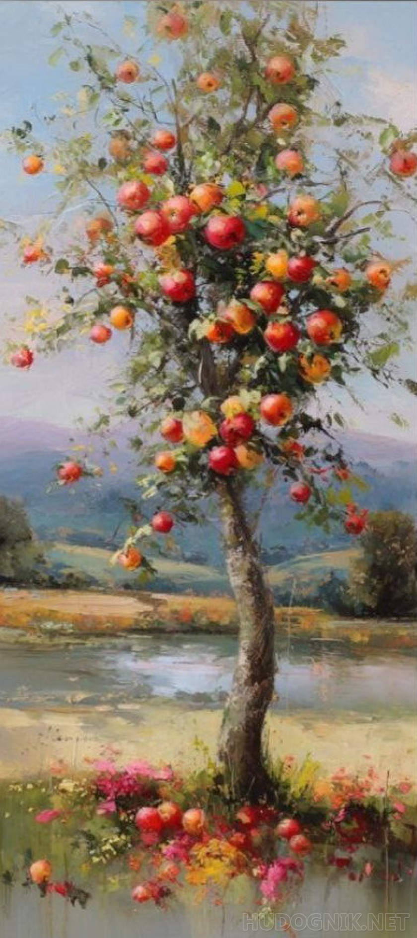 Яблоня у зеркальной заводи