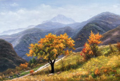 El otoño cae en las laderas de la montaña. Osetia del Norte. El Cáucaso