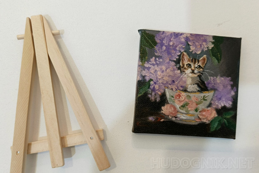 Котёнок и сирень