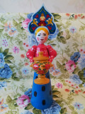 Кукла в русском стиле с самоваром.