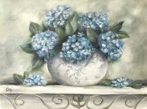 Hortensias azules en un jarrón