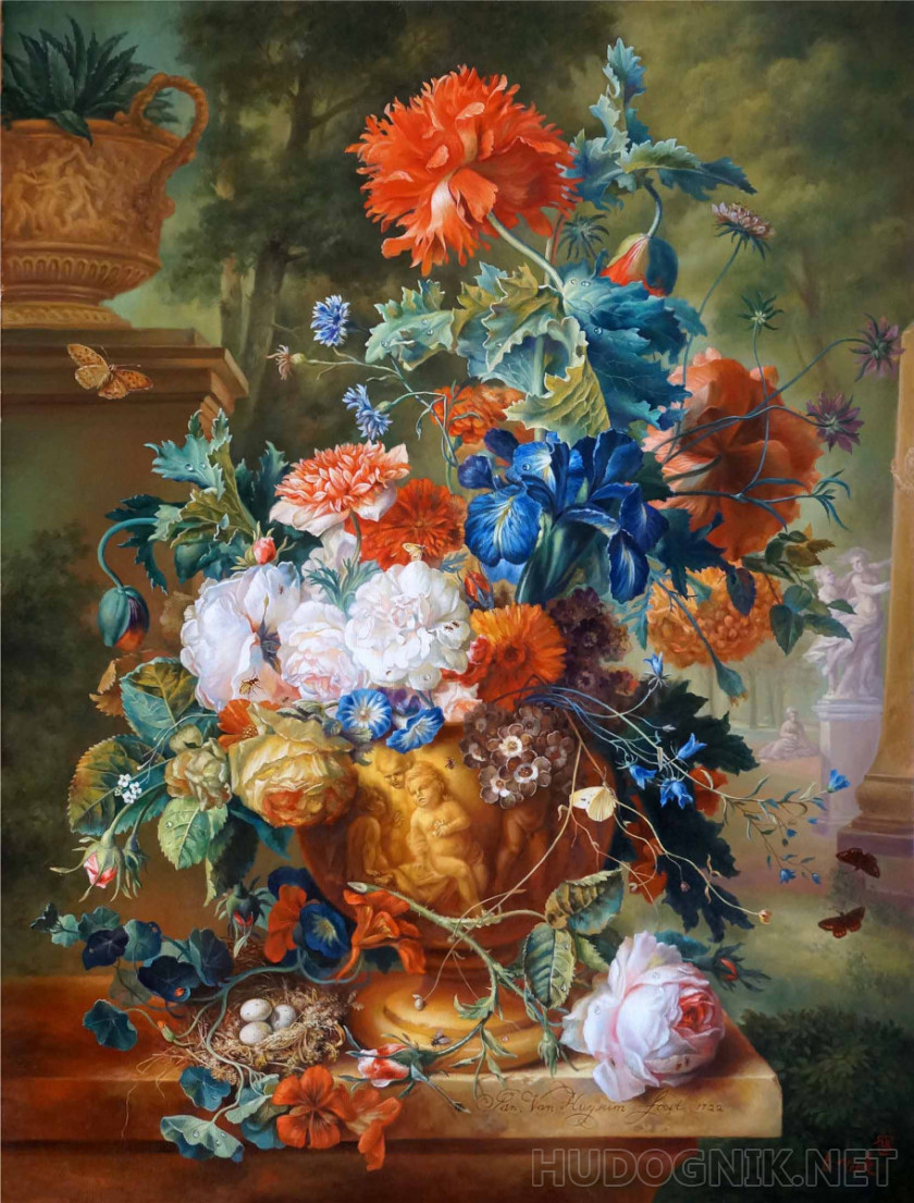 Цветы в рельефной вазе