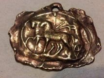 Медальон ручной работы из бронзы Колесница