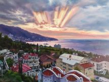 View of the Yalta Bay at dawn"