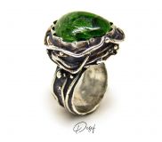 Skif ring with chrome diopside