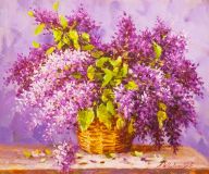 Exuberante ramo de lilas en una canasta