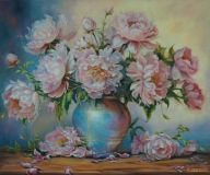 Peonies in a mother-of-pearl vase.